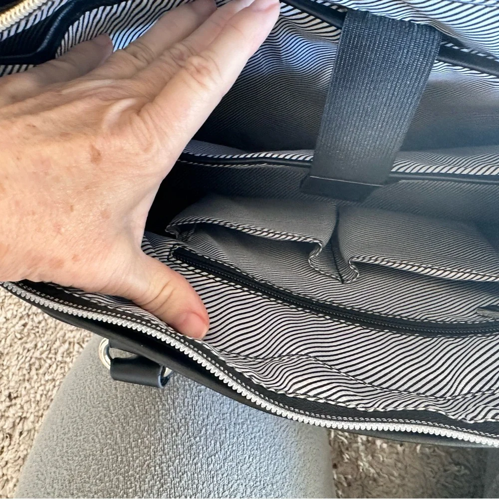 Kenneth Cole Reaction Black Quilted Laptop Bag Classy, black tassel adds style